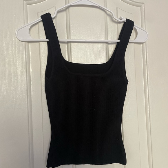 Babaton Aritzia Contouring Ribbed Tank - Picture 2 of 6